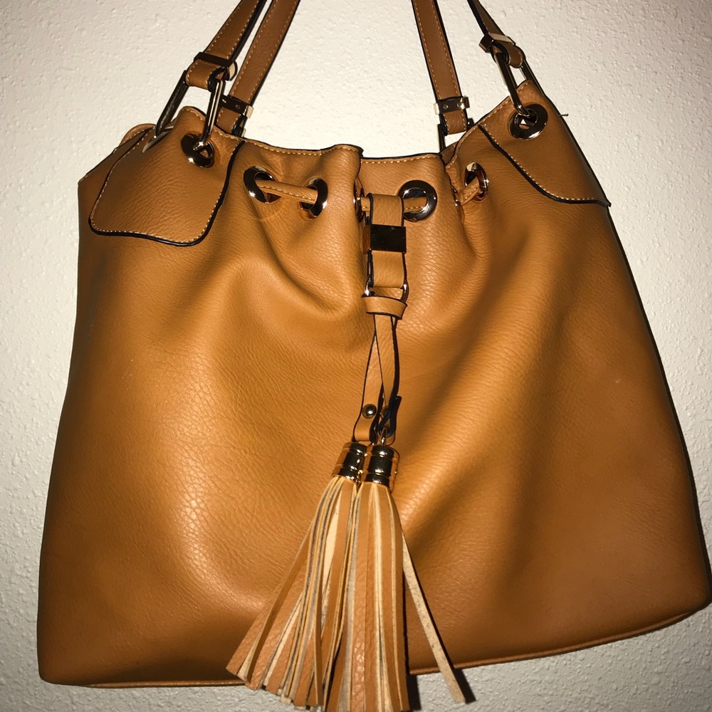 Brown shoulder bag